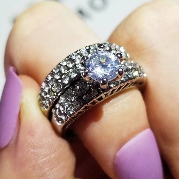 NEW 2pc/set Silver Round Diamond Engagement Ring 2 - Picture 2 of 3